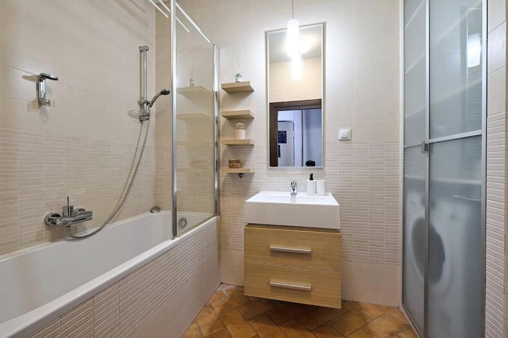 Urbannestgroup - Old Town - Stare - Freta 50 Leilighet *